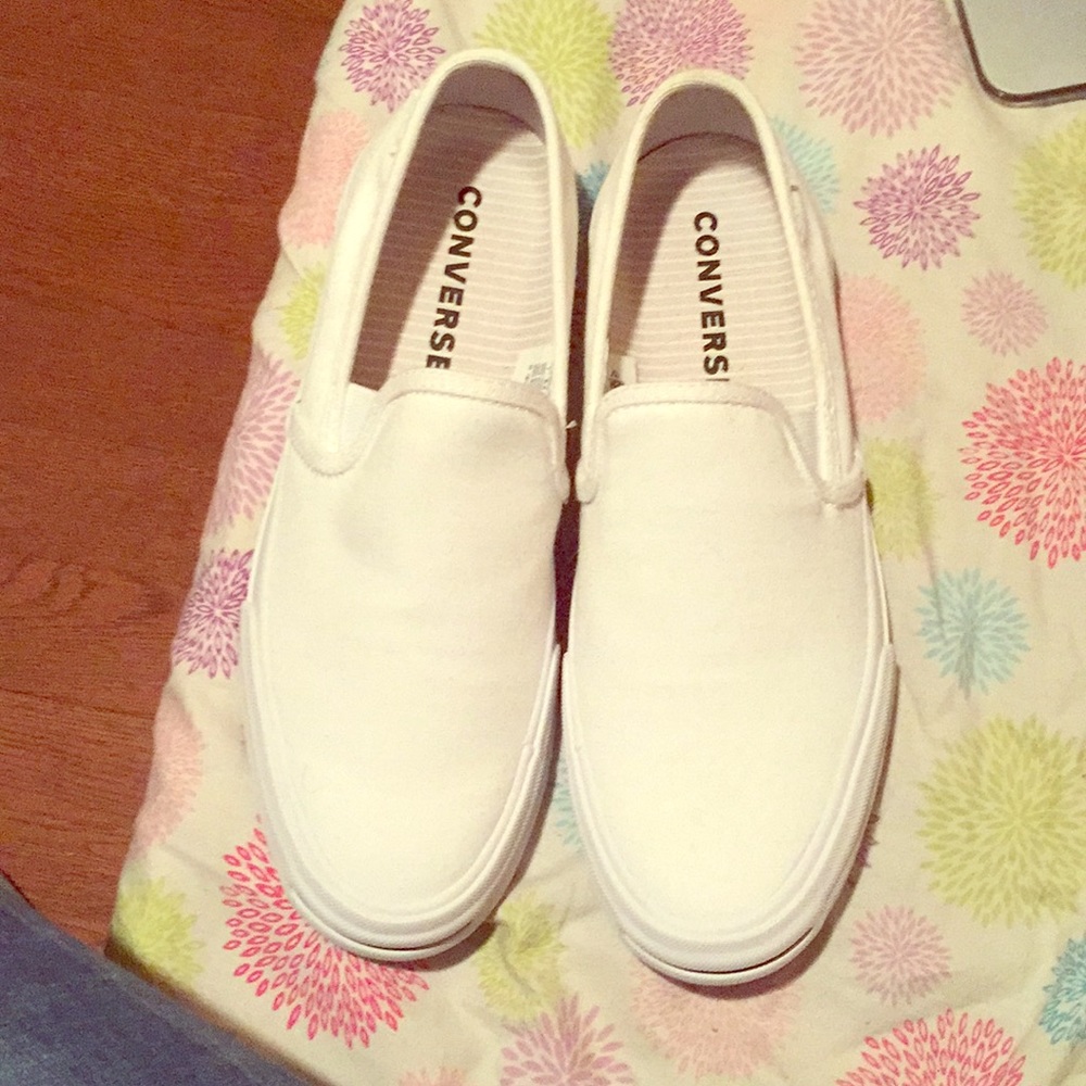 white Converse slip on